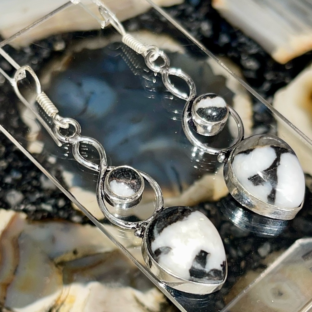 White Buffalo Turquoise Earrings 2 1/2” - Picture 5 of 17
